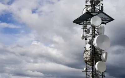telecommunications-towers-against-cloudy-sky (1)